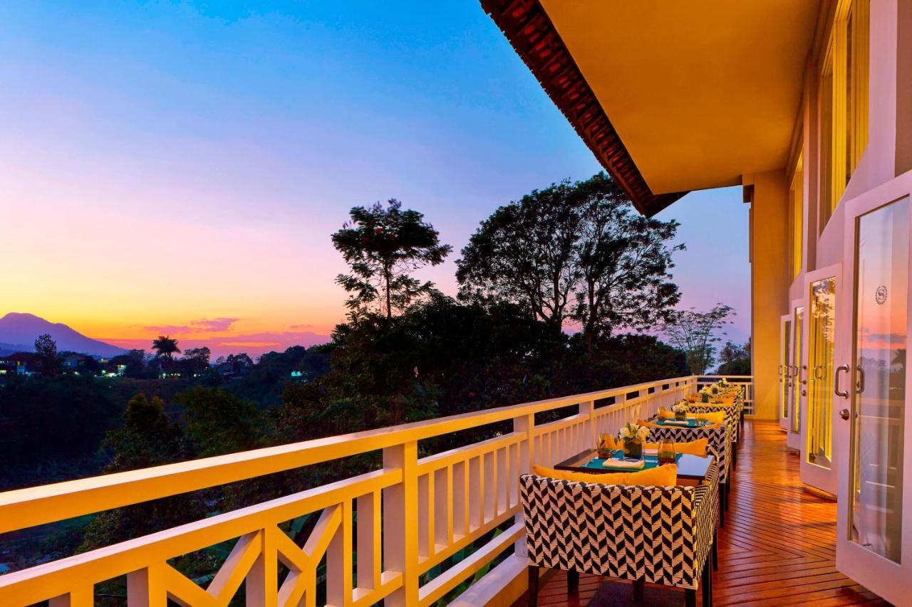 Sheraton Bandung Hotel & Towers Exterior photo