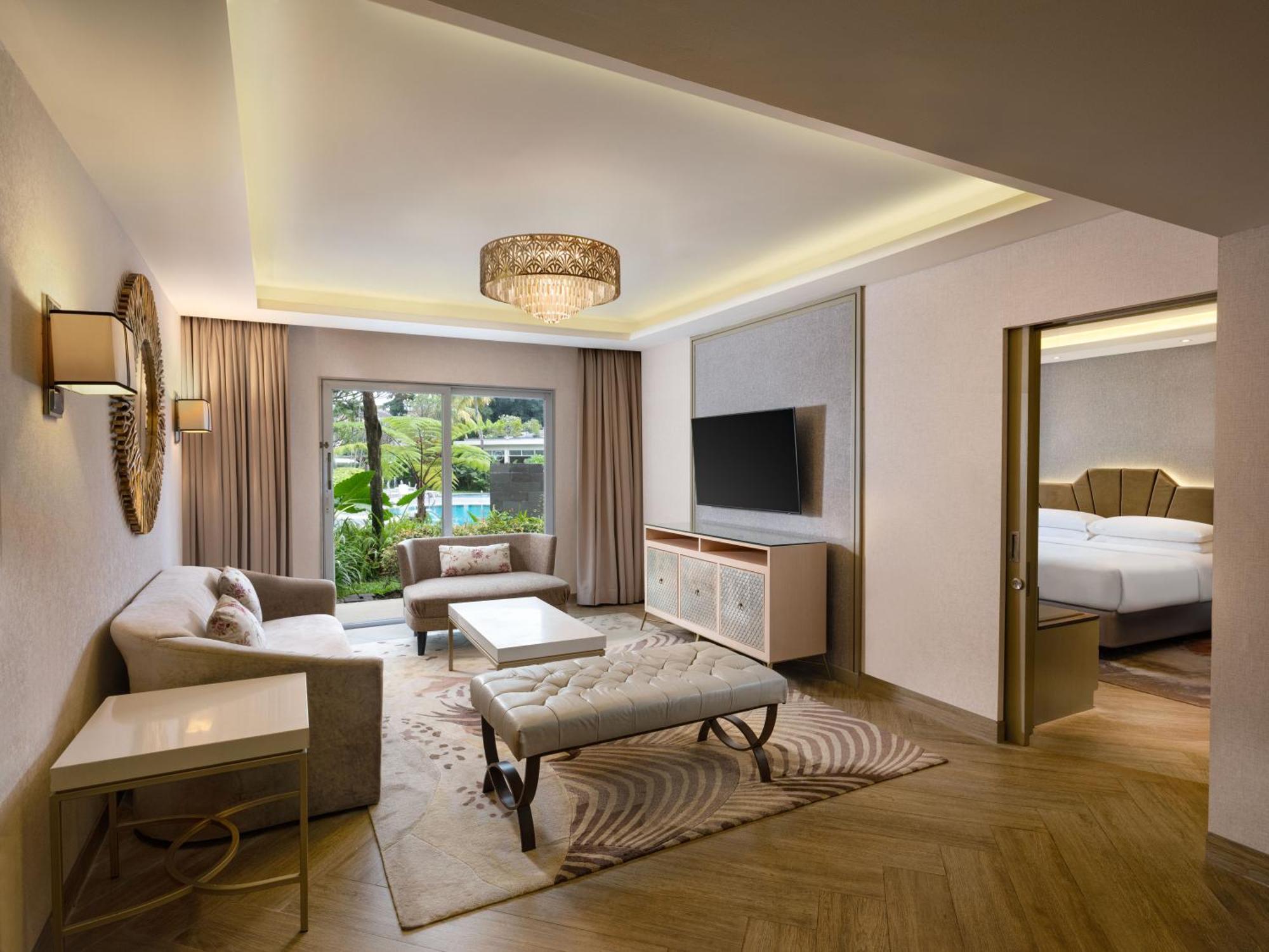 Sheraton Bandung Hotel & Towers Exterior photo