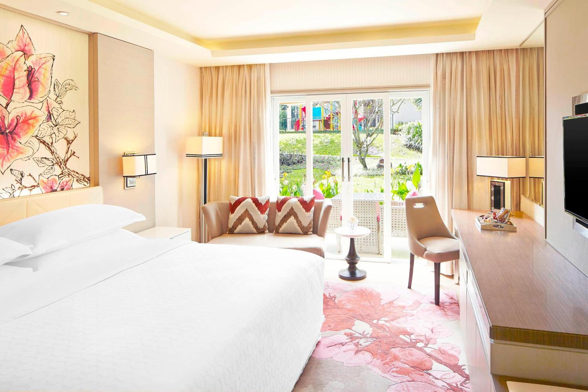 Sheraton Bandung Hotel & Towers Exterior photo